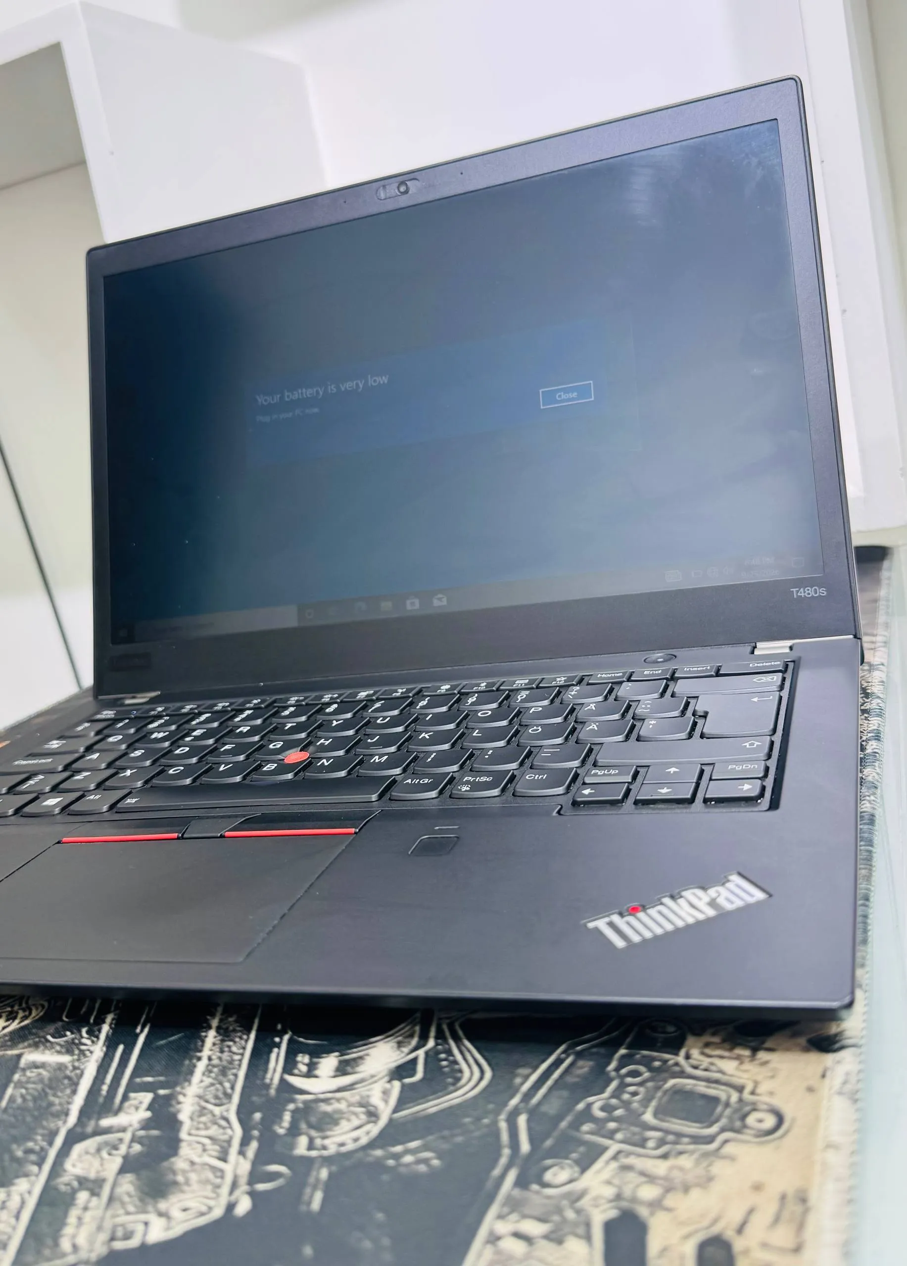 Lenovo ThinkPad T480s Laptop – photo 4