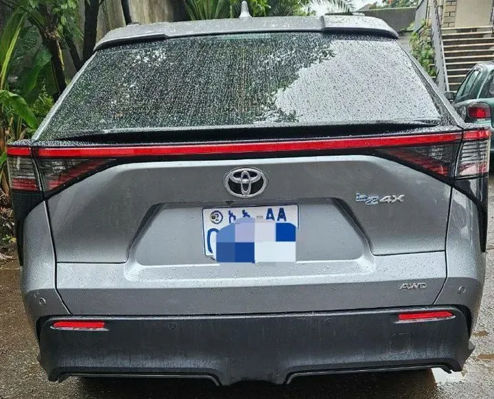 Toyota BZ4X EV 2023 – photo 5