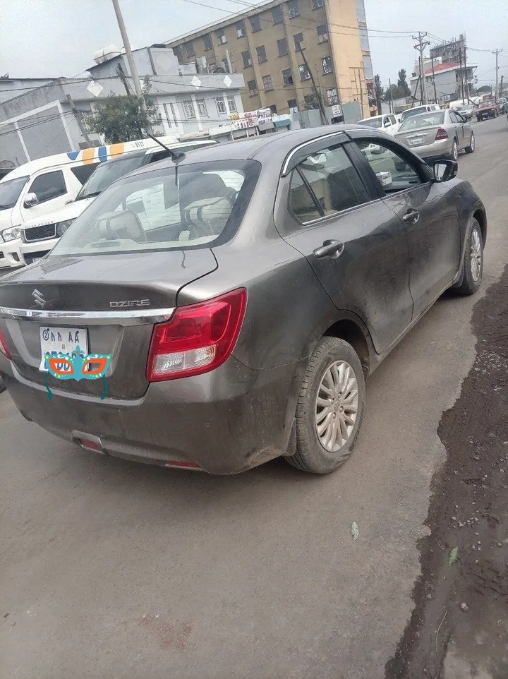 Suzuki Sedan 2022 13000 Km – photo 3