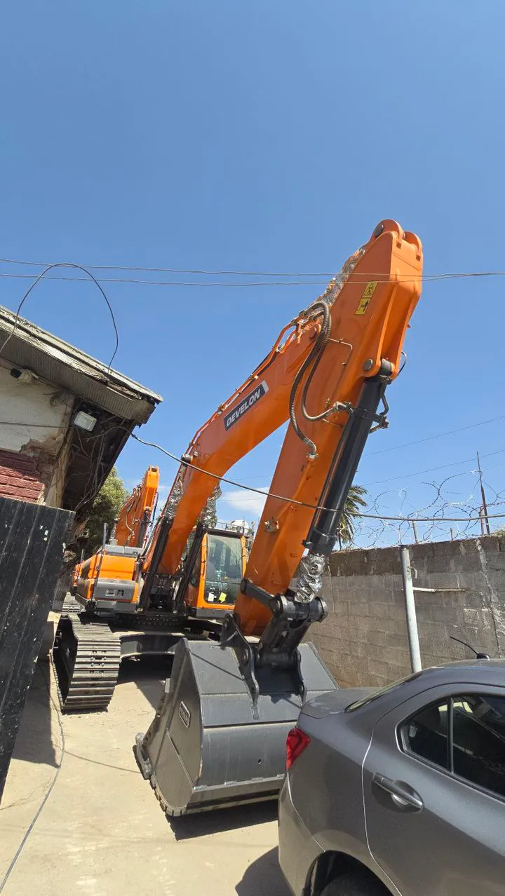 Develon Crawler Excavator DX360LCA-7M – photo 5