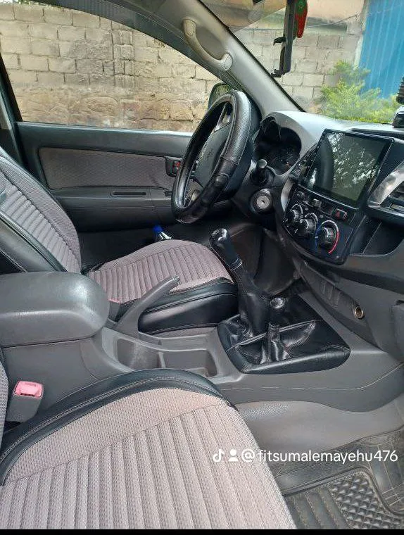 Toyota Hilux Double Cab 2014 – photo 4