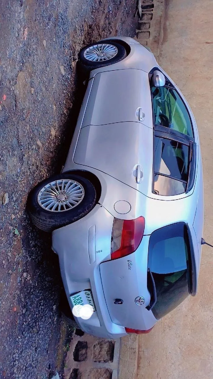 Toyota Yaris Compact 2008 Automatic – photo 4