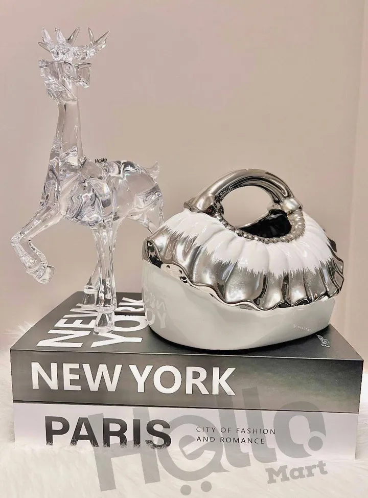 Decorative Handbag Tissue Holder – photo 3