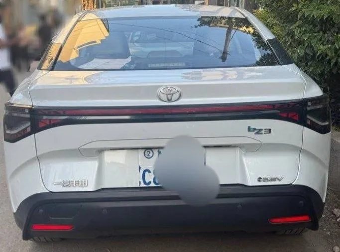 Toyota bZ3 Electric Sedan 2024 – photo 4