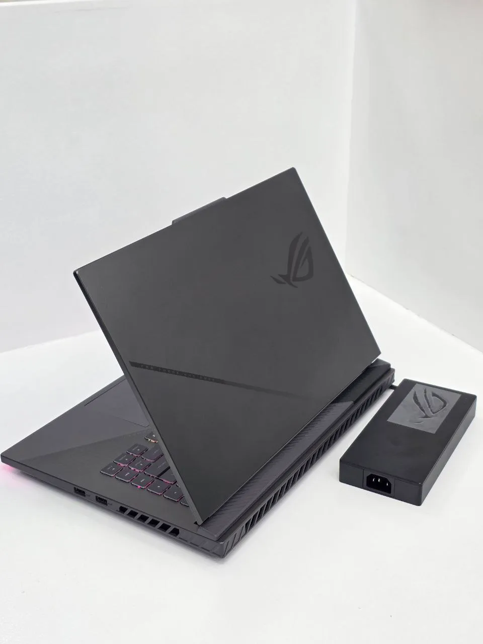 ASUS ROG Strix G16 RTX 5070 Ti – photo 4