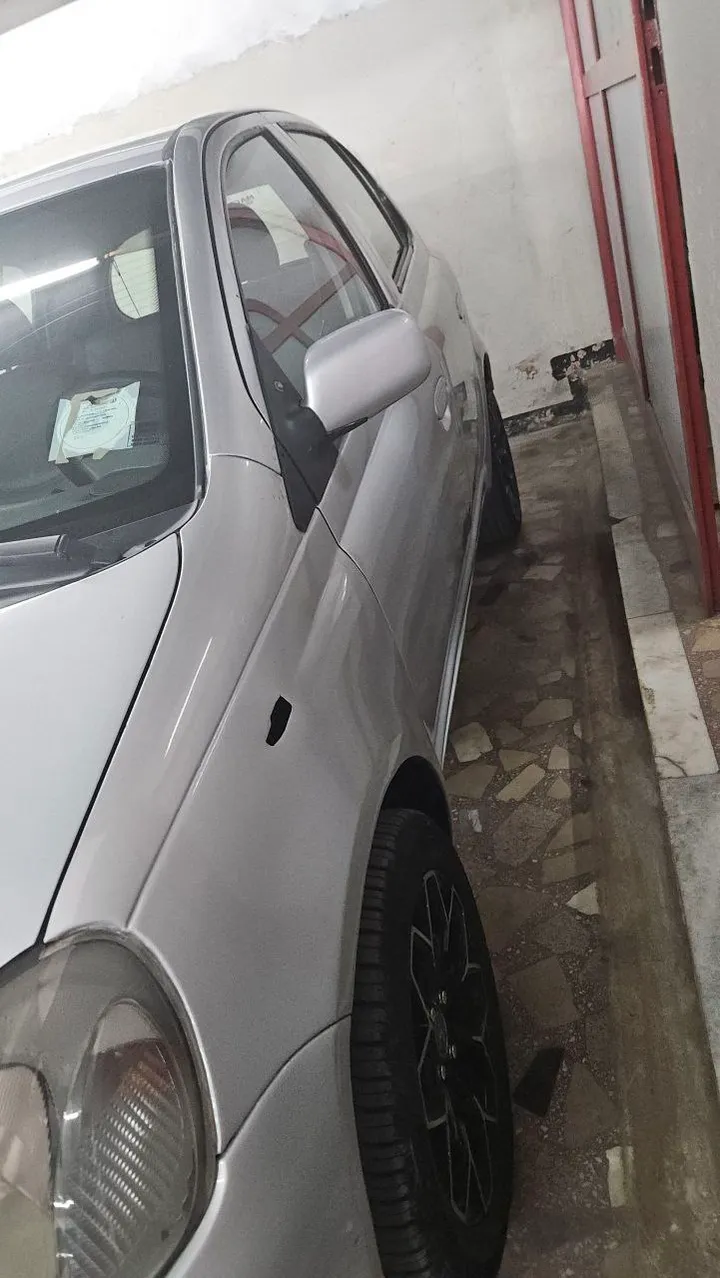 Toyota Vitz 2001 – photo 4