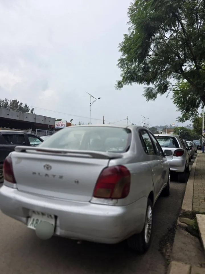 Toyota Platz 2001 – photo 4