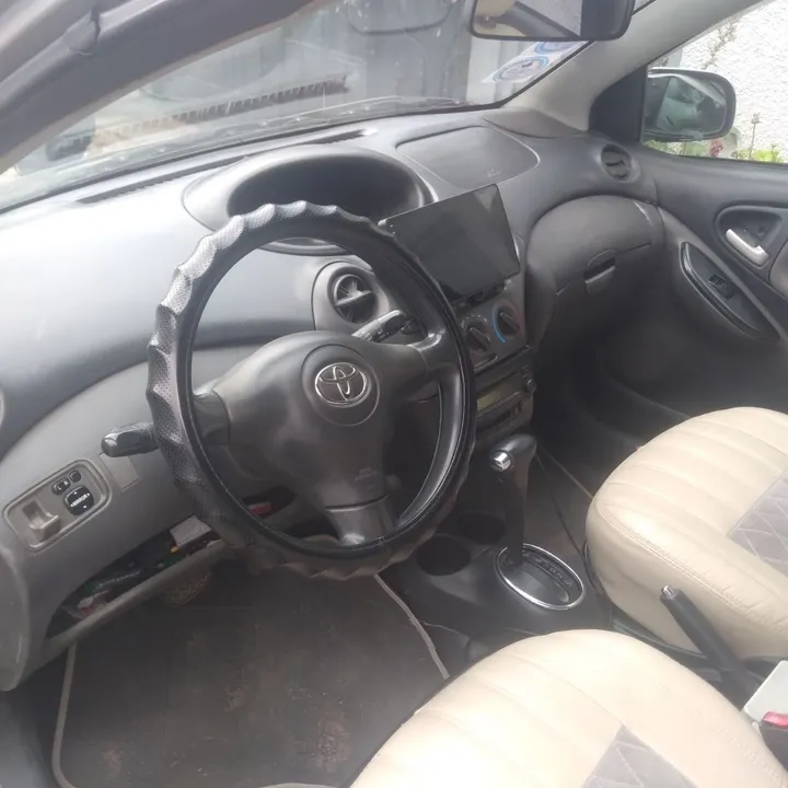 Toyota Vitz 2004 164000 km – photo 4