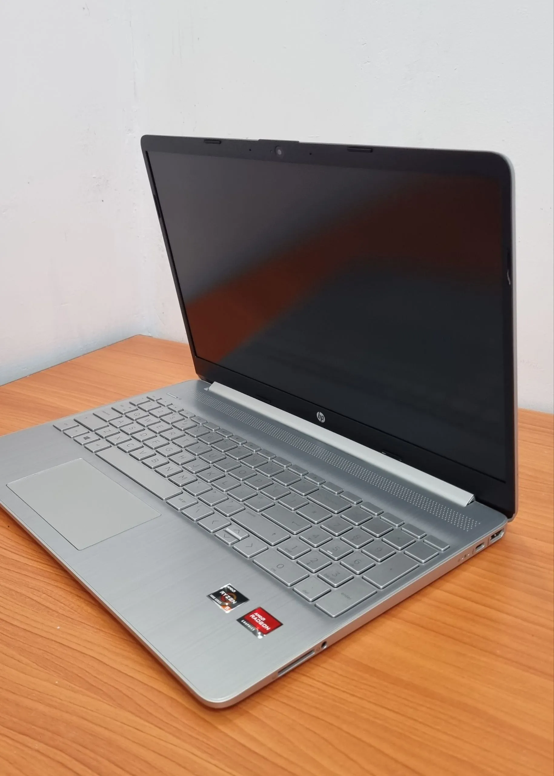 HP Notebook 15s Ryzen 5 Laptop – photo 6