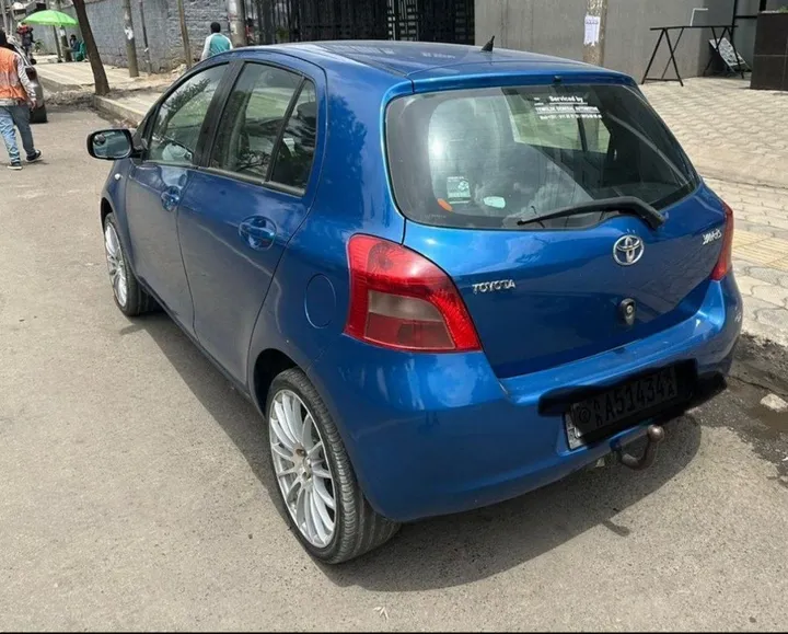 Toyota Yaris Compact 2006 – photo 3