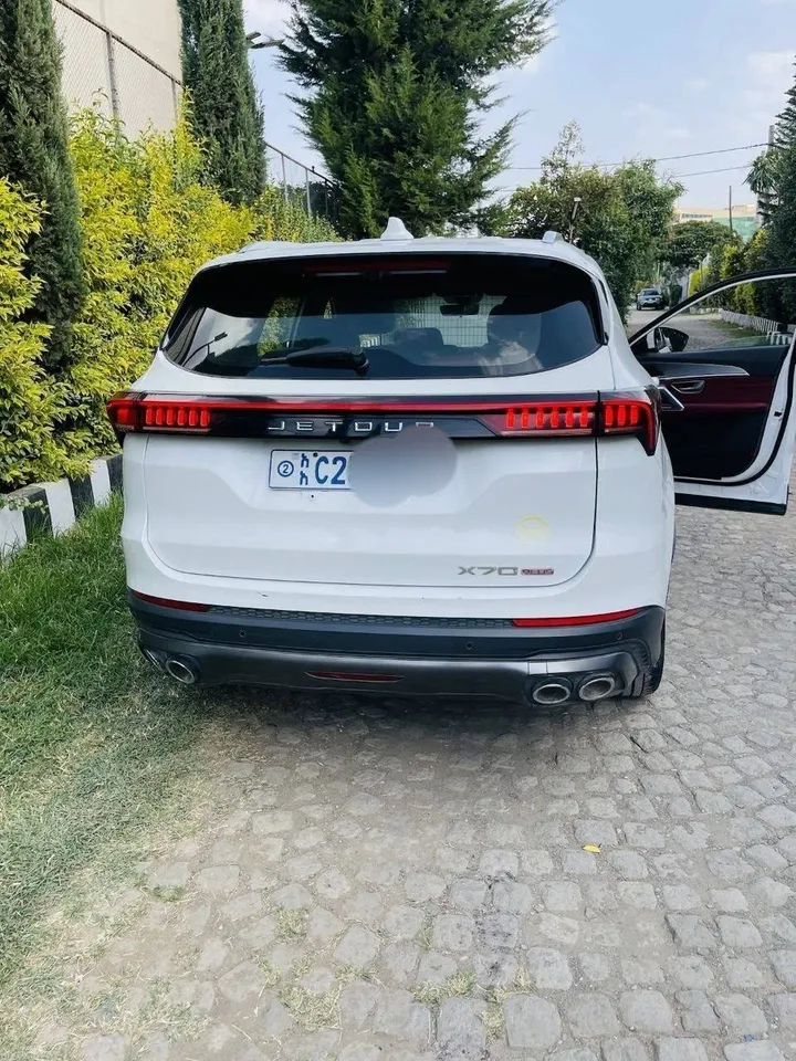 Jetour X70 Plus 2022 SUV – photo 7