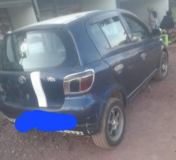 Toyota Vitz Yaris 1999 Manual – photo 5