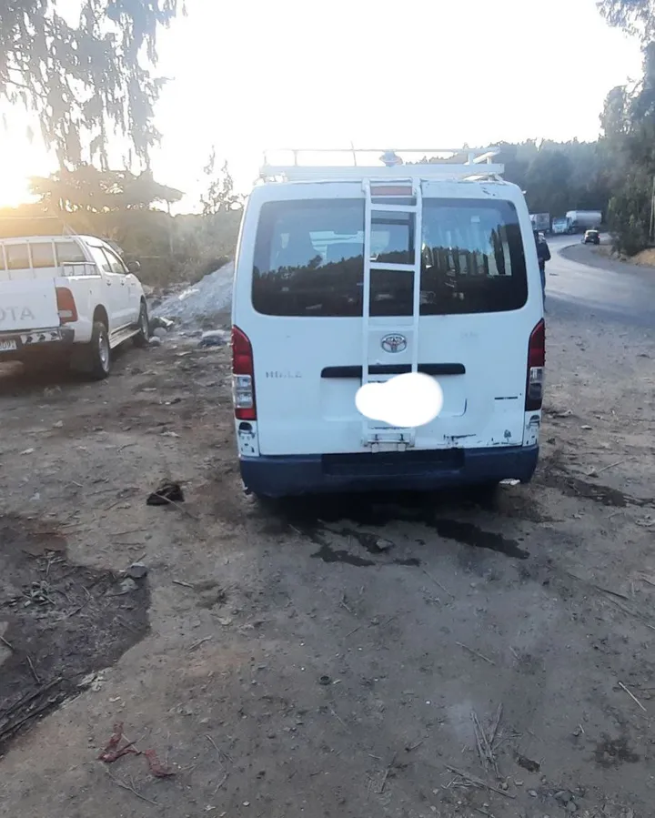 Toyota D4D Abadula 2007 Manual – photo 6