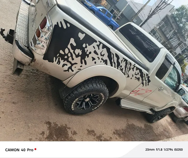 Toyota Hilux 2012 Double Cab – photo 3