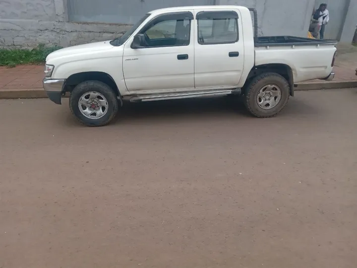 Toyota 3L Double Cab Pickup – photo 5