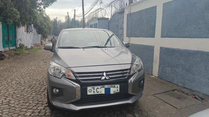 Mitsubishi Attrage 2022 Automatic 1.2L – photo 6
