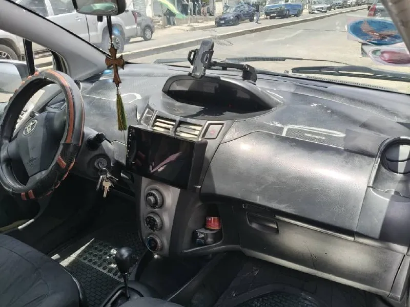 Toyota Yaris Compact 2006 – photo 5