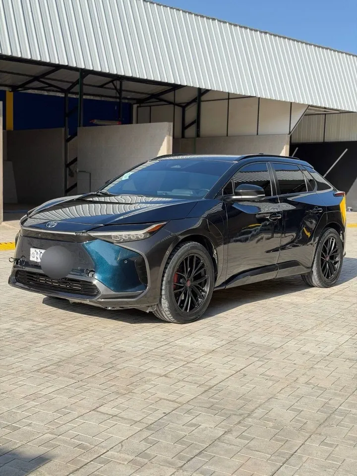 Toyota Bz4X 4WD Electric SUV – photo 3