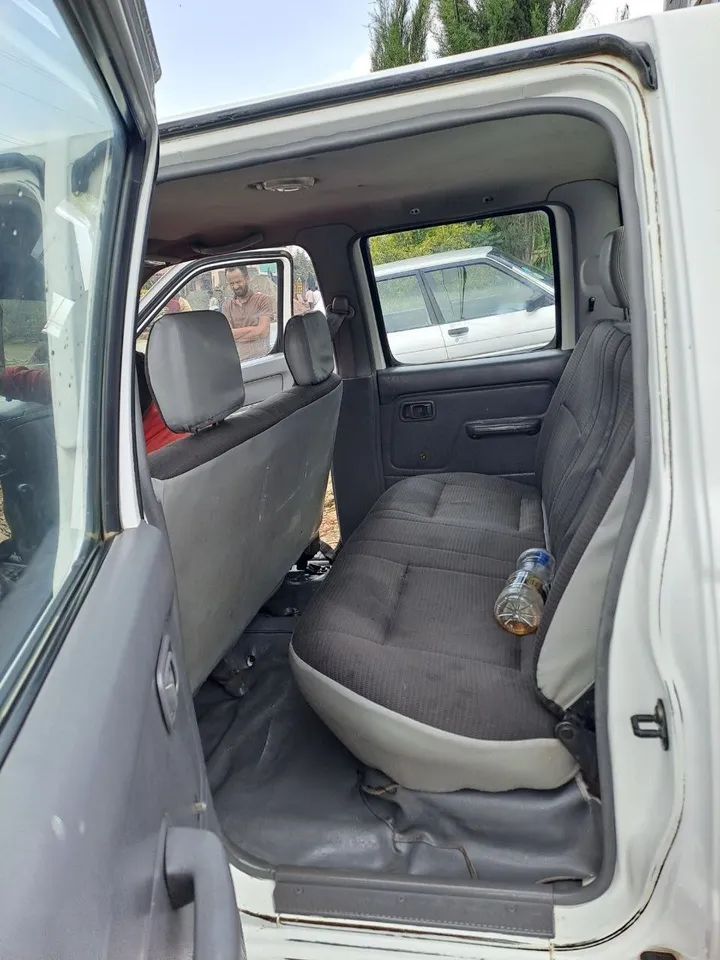 2012 Nissan Double Cab Pickup – photo 3