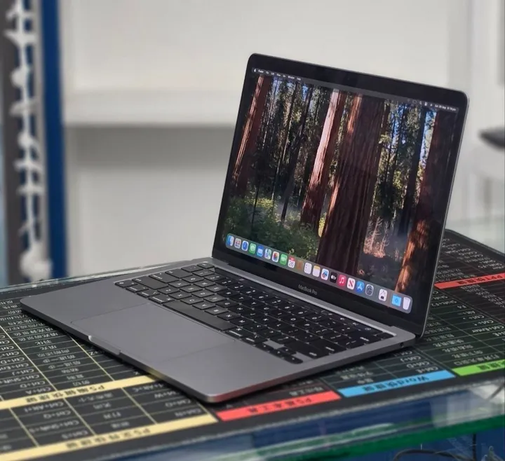 Apple MacBook Pro M1 2020 – photo 4