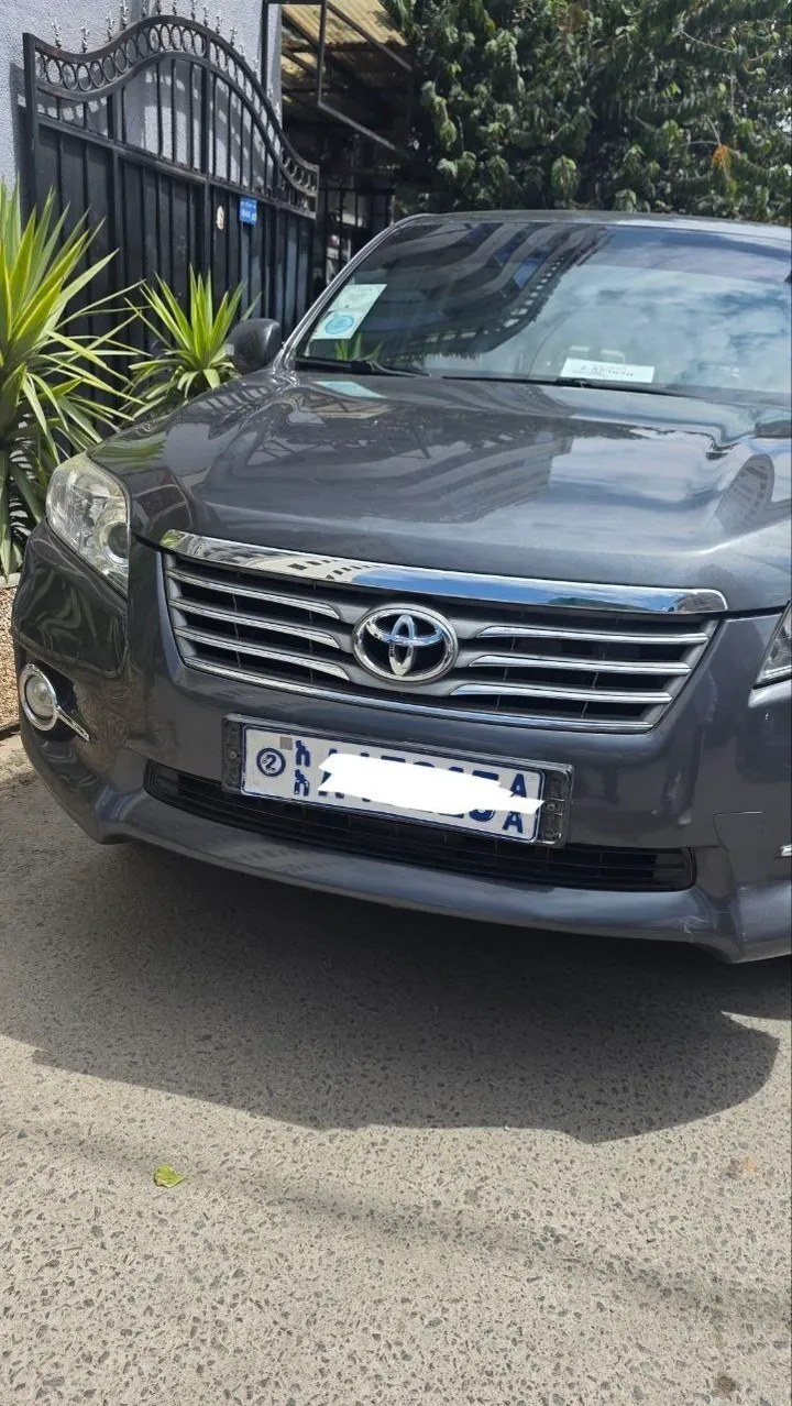 Toyota Rav4 2012 4WD Automatic – photo 5