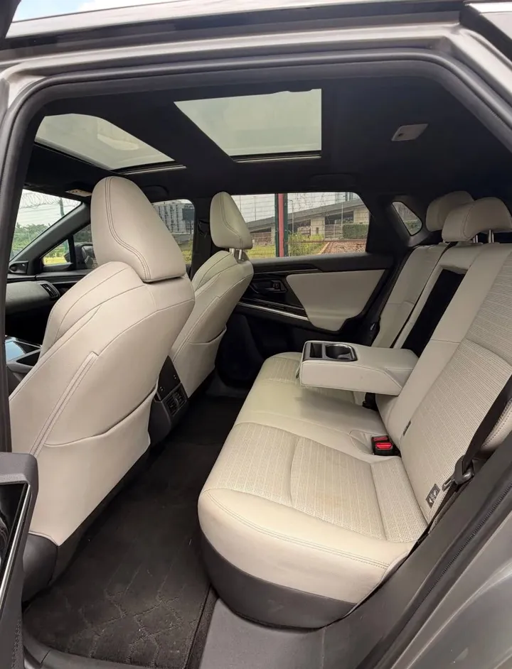 Toyota bZ4X Ultra Electric SUV – photo 7