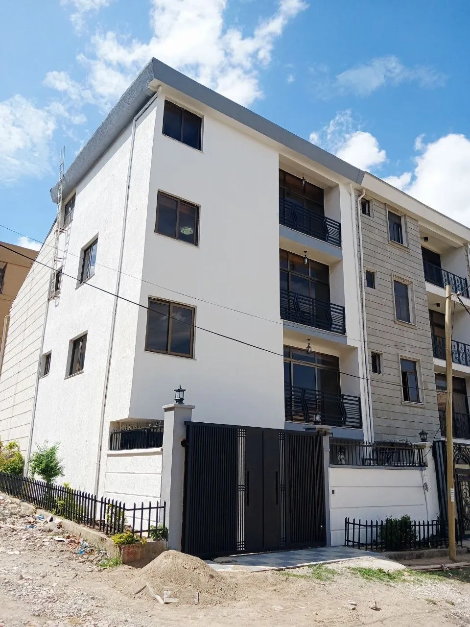72 sqm House for Sale in Summit – photo 3