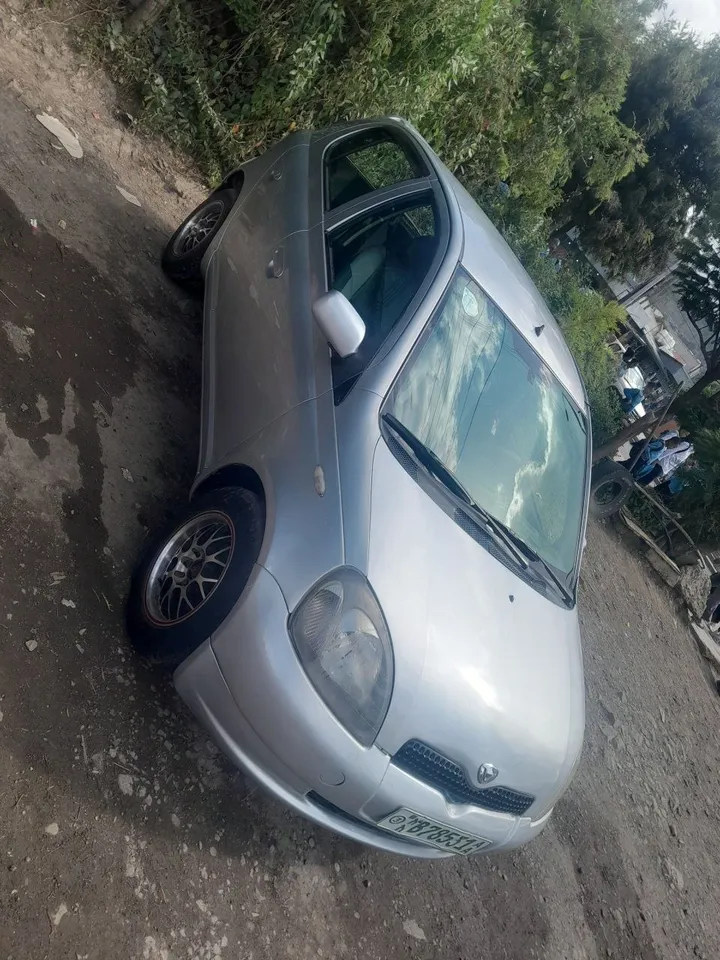 Toyota Vitz 2001 Hatchback – photo 7