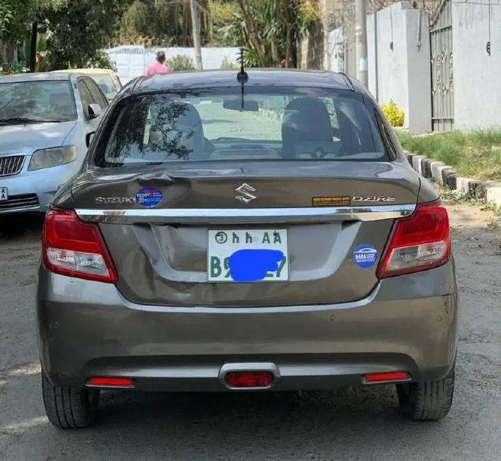 Suzuki Dzire 2021 Automatic – photo 4