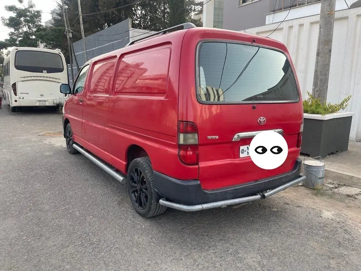 Toyota Dolphin 2011 Diesel Van – photo 4