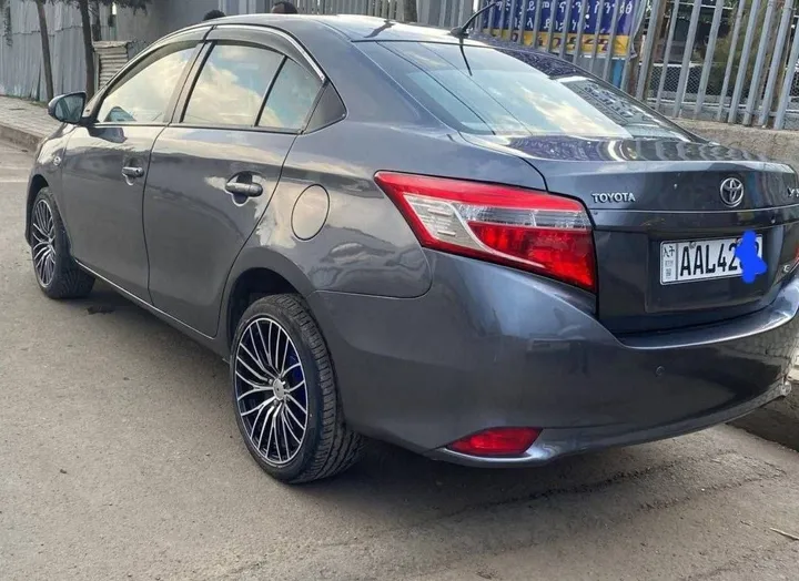 Toyota Yaris Sedan 2015 – photo 6
