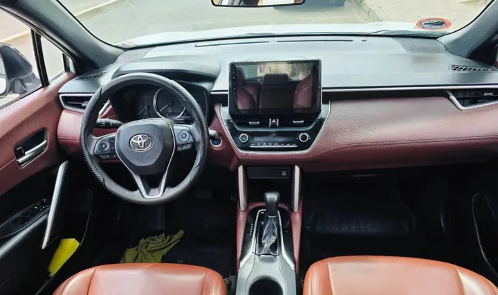 Toyota Corolla Cross Hybrid 2023 – photo 3