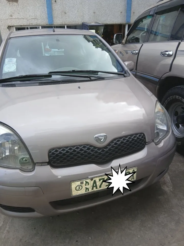 Toyota Vitz 2002 Automatic – photo 4
