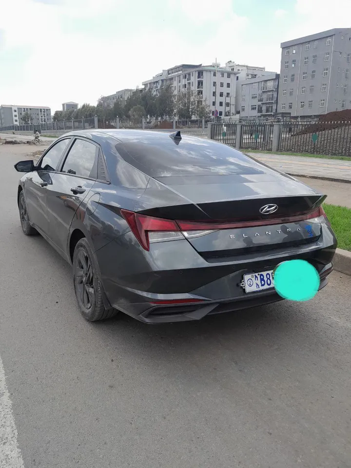 Hyundai Elantra 2021 Sedan – photo 3