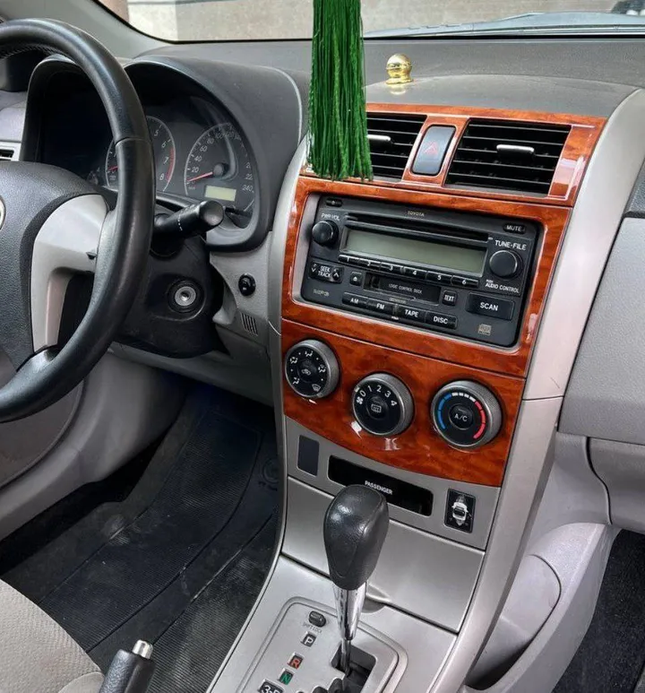 Toyota Corolla 2012 Automatic 1.6L – photo 5