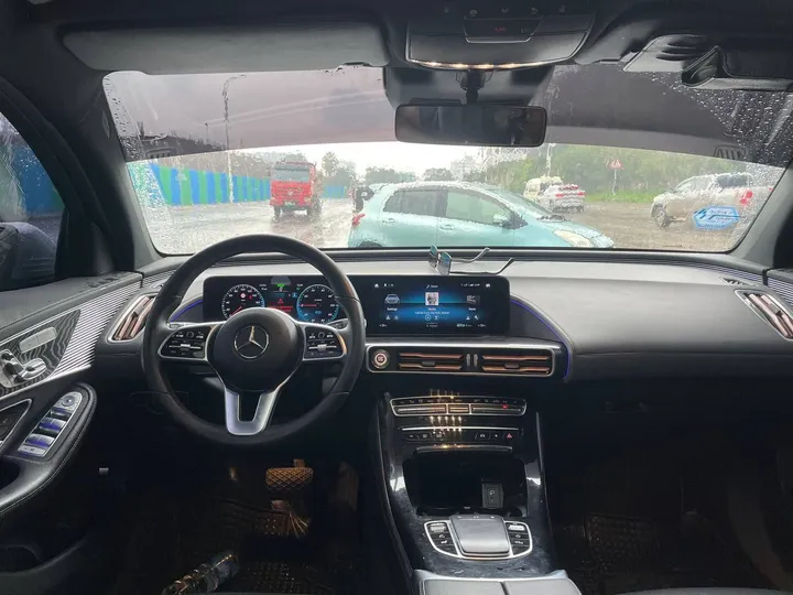 Mercedes Benz EQC 400 4Matic EV – photo 5