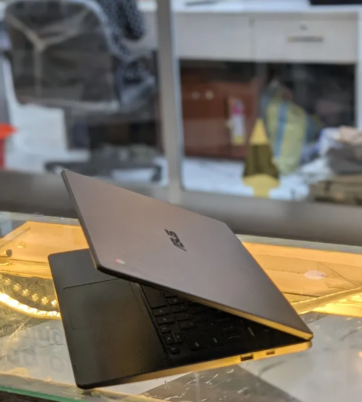 Asus Chromebook Celeron 4GB 64GB 14 inch – photo 4