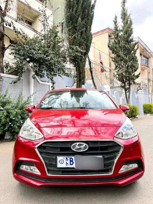 Hyundai i10 2013 Sedan – photo 4
