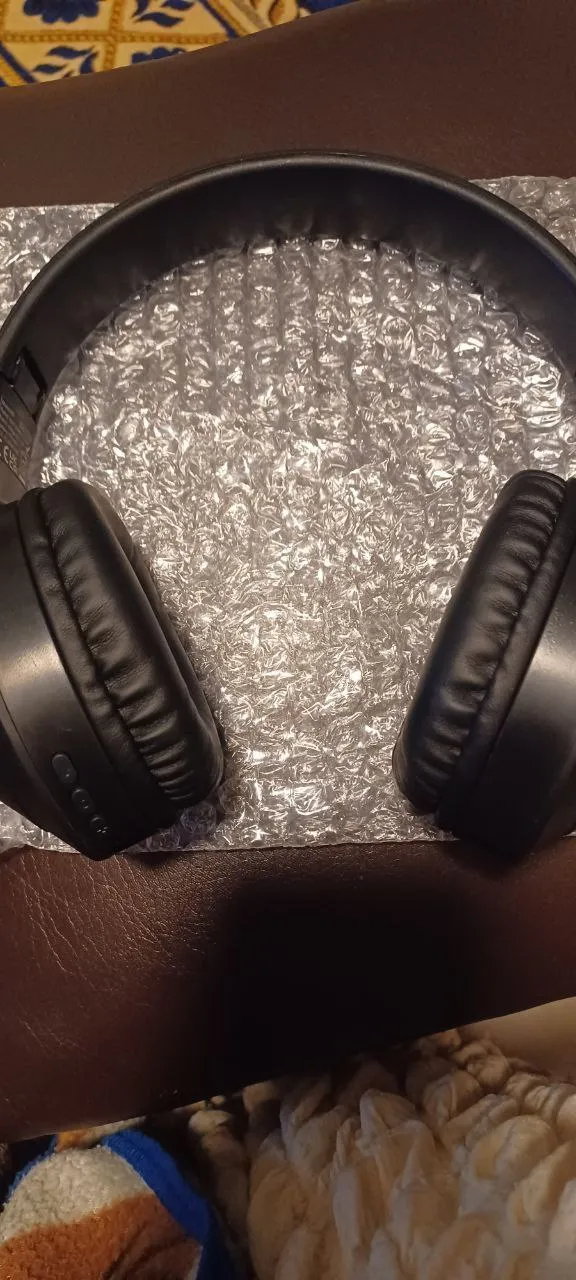 Black Wireless Over-Ear Headphones – photo 4