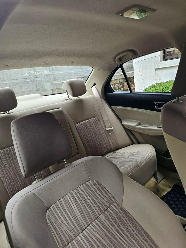 Suzuki Dzire 2022 Automatic – photo 5
