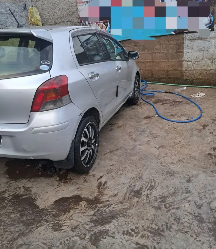 Toyota Yaris Compact 2007 – photo 4