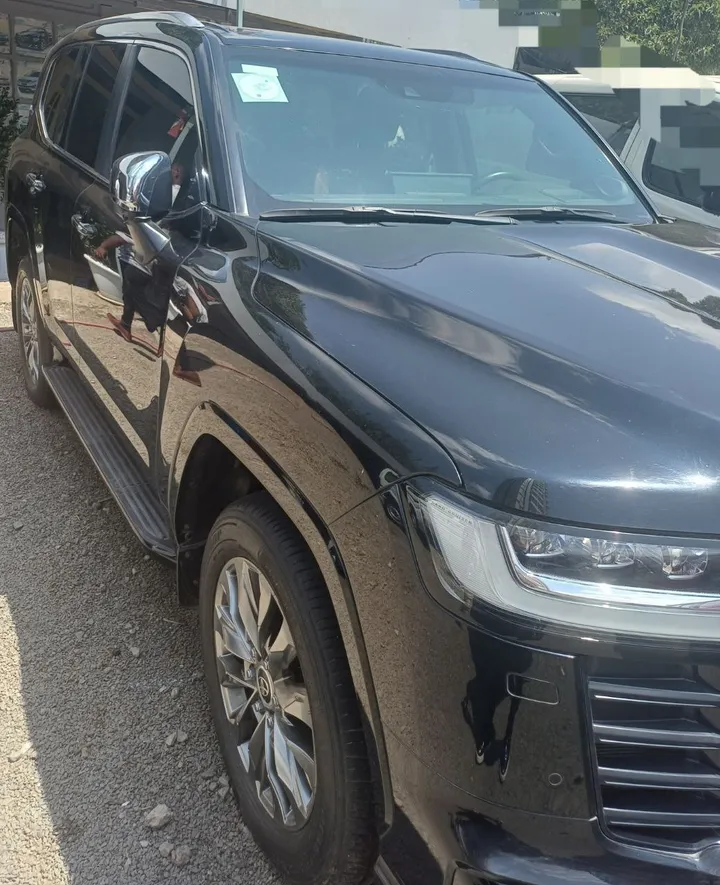 Toyota Land Cruiser VXR 2023 – photo 4