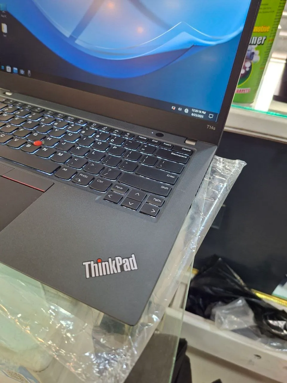 Lenovo ThinkPad T14s i7 Laptop – photo 4