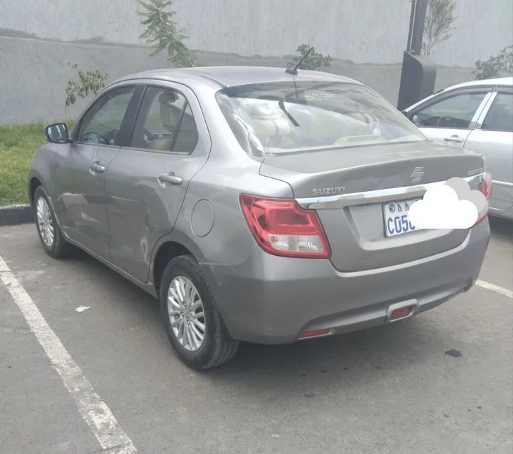 Suzuki Dzire 2022 Automatic Sedan – photo 4