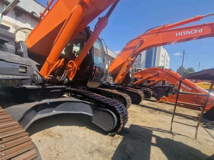 Hitachi Excavator Model 2021 – photo 3