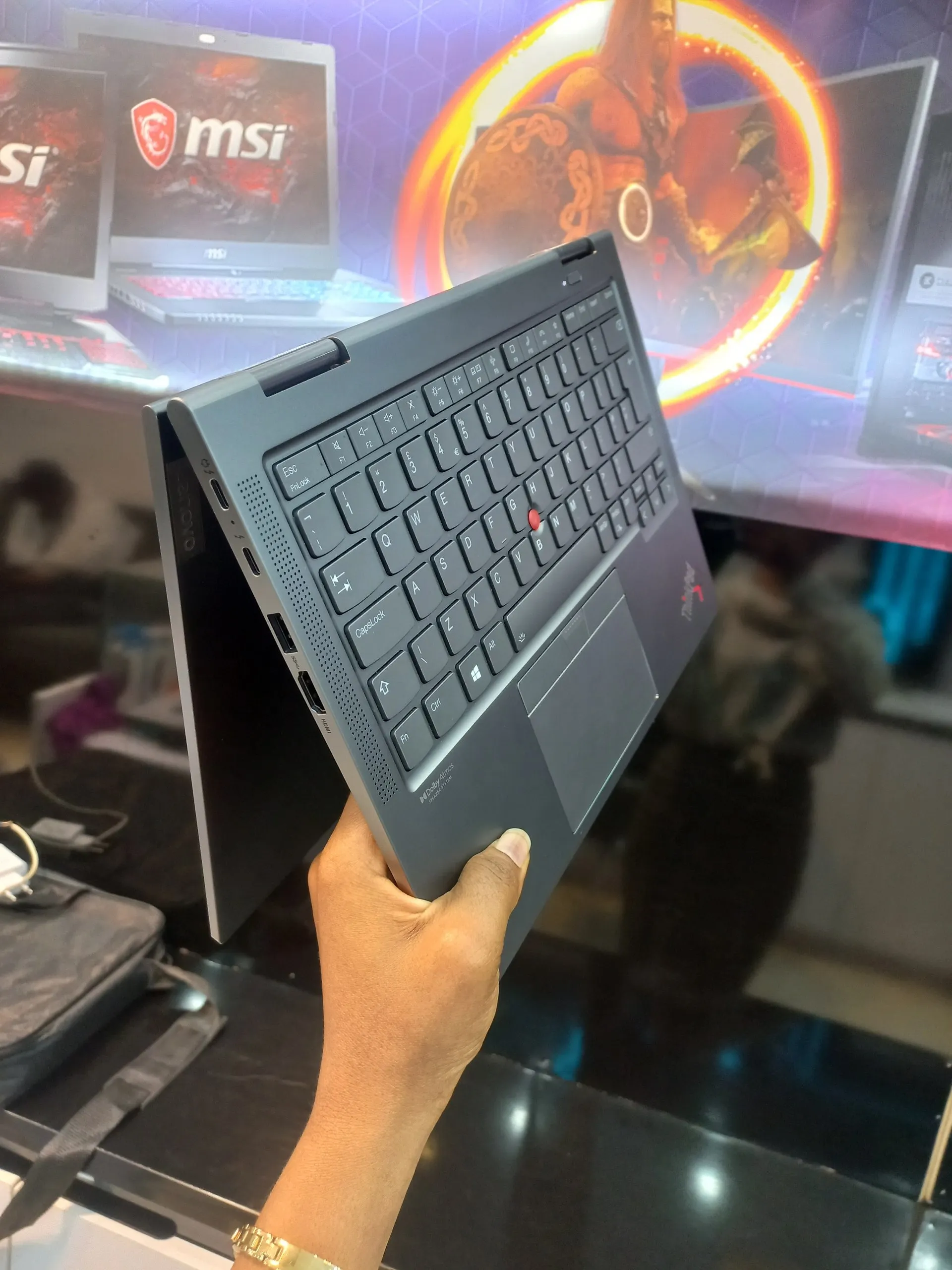 Lenovo ThinkPad X1 Yoga Gen 6 – photo 3