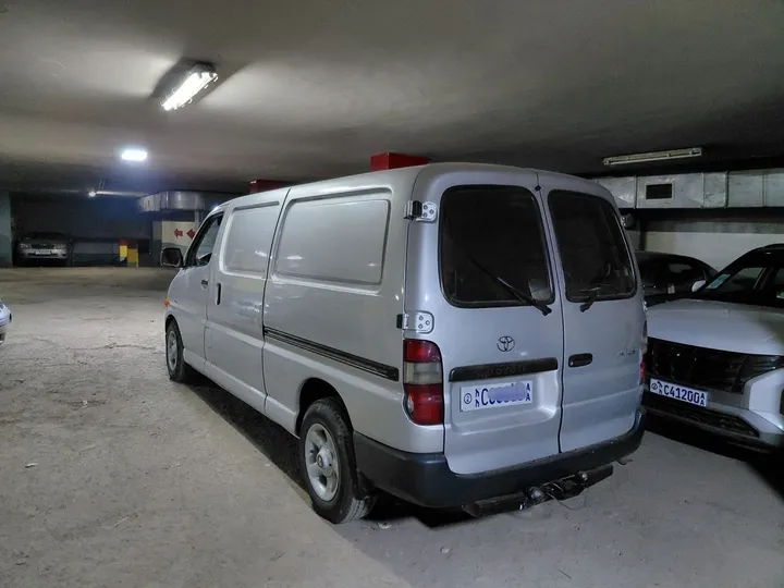 Toyota Hiace 2005 Diesel Manual – photo 4