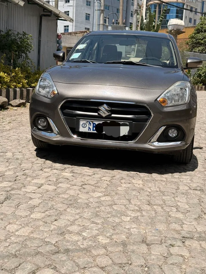 Suzuki Dzire 2022 Automatic – photo 3