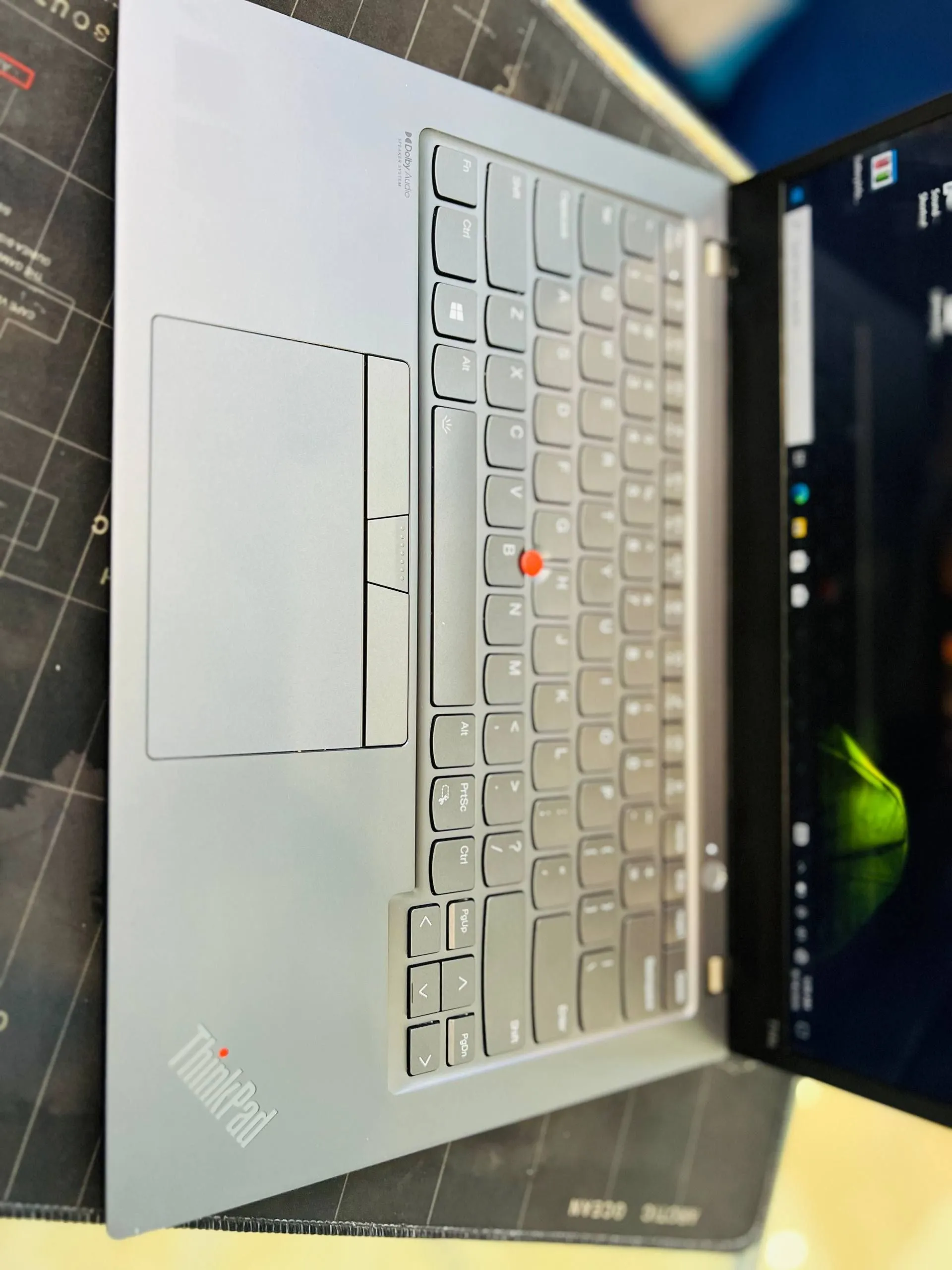 Lenovo ThinkPad T14s i7 Laptop – photo 3