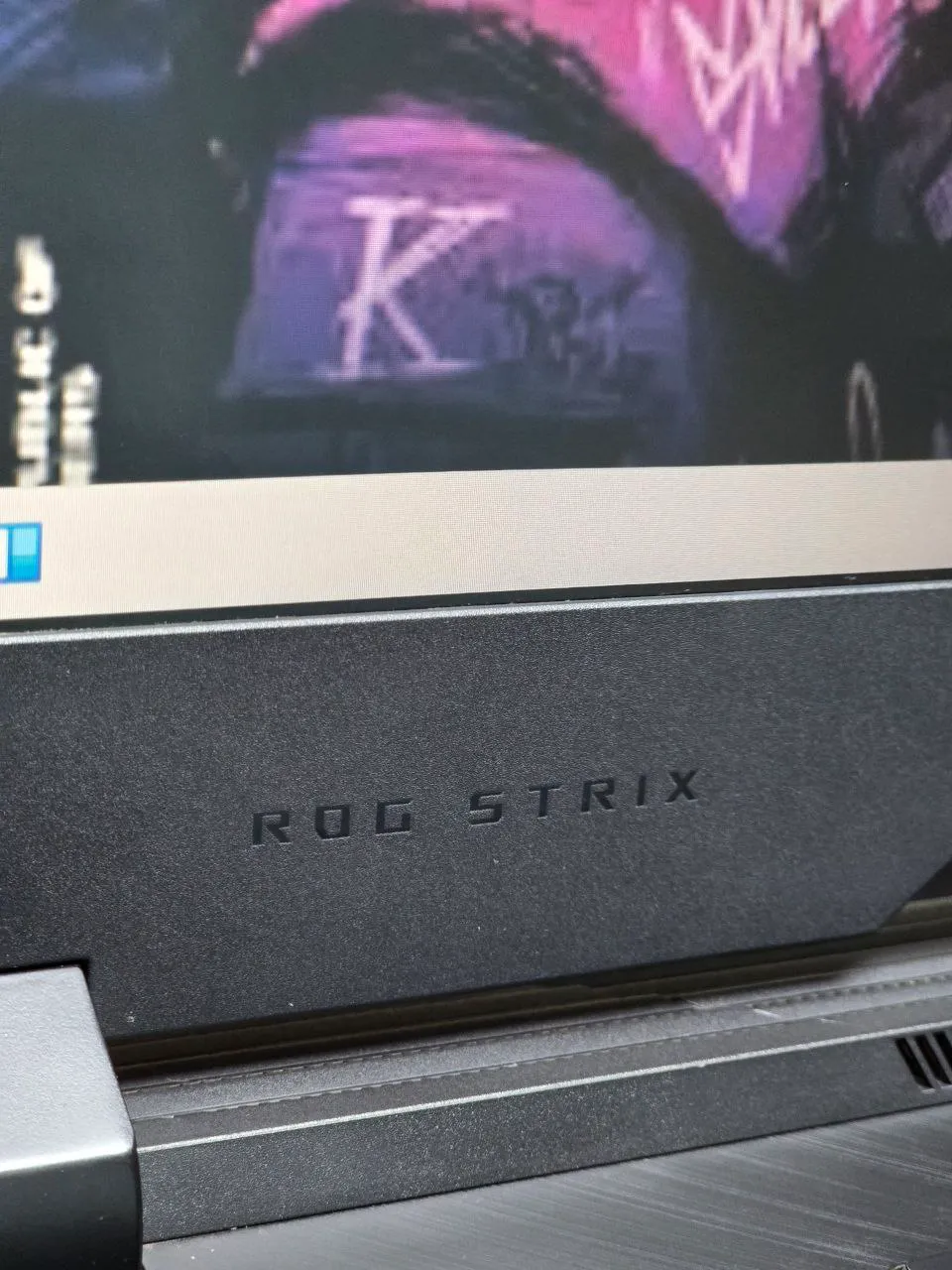 Asus ROG Strix i7 Gaming Laptop – photo 4